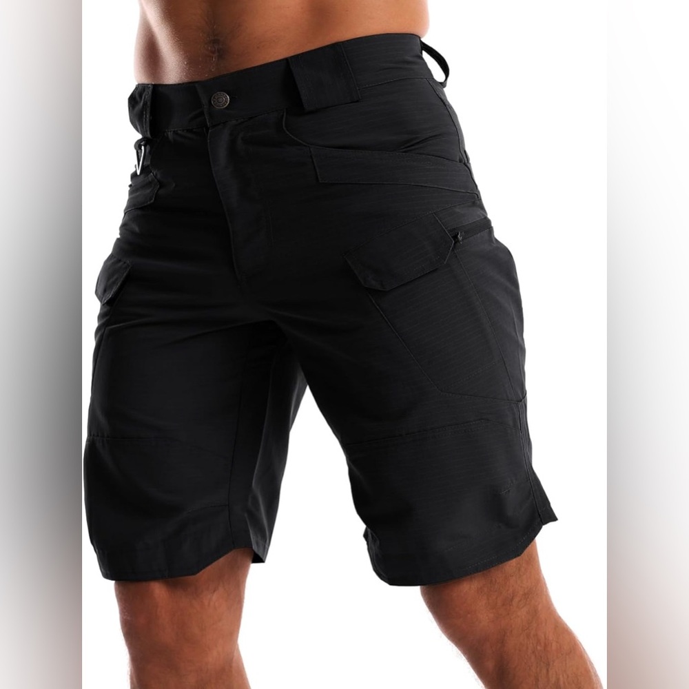 Men's waterproof shorts lightweight quick dry cargo, black, Size L, NWOT